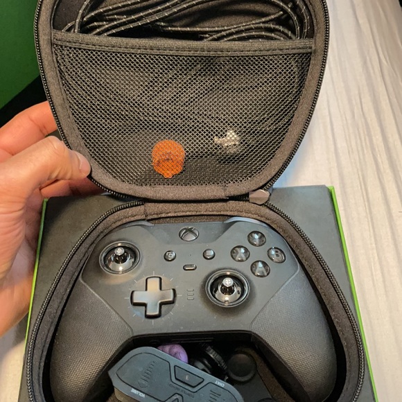 Xbox Elite 2 - Picture 3 of 4